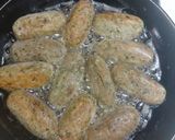 A picture of step 3 of Chicken kababs with gravy.