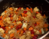 Foto del paso 3 de la receta: Guiso de Pollo, verduras y arroz. 🍲🍗🫛🥘🌶️