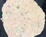 A picture of step 3 of Louki thepla.