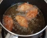 รูปขั้นตอนการทำที่ 3 ของ ปีกไก่ทอดซอสมะเขือเทศ