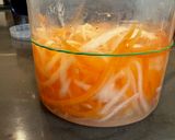 A picture of step 3 of Đồ Chua - Vietnamese Pickle Carrot and Radish.