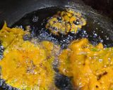 A picture of step 2 of Palak k pakoray.