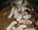 Foto del paso 5 de la receta: Costilla de ternera en salsa de zanahoria y champiñones