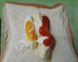 Foto langkah ke 2 dari resep Roti Tawar Goreng isi Telur Mayo.