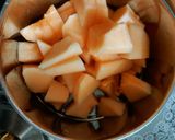 A picture of step 1 of Muskmelon Lassi.