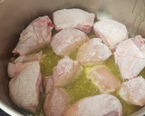 Foto del paso 5 de la receta: Pollo en salsa con chorizo