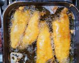 Foto del paso 4 de la receta: Milanesa de merluza a la inglesa (con cerveza)
