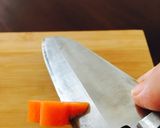 A picture of step 8 of 3D carrot flower(Nejiri ume).