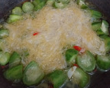 Foto langkah ke 4 dari resep Bening oyong+bihun.