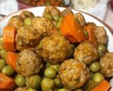 صورة لخطوة 3 من وصفة يخنة كرات اللحم مع الخضار