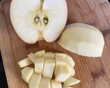 Une image de l'étape 3 de Salade de pâtes au bleu de chèvre, noix, pomme et cervelas.