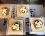 Une image de l'étape 8 de Feuilletés chèvre poireaux, salade de jeunes pousses.