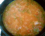Foto del paso 7 de la receta: Medallones de merluza en salsa con gambas 🐟🍤