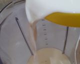 A picture of step 3 of Chocolate shake (lassi).