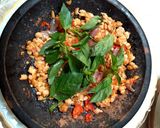 Foto langkah ke 4 dari resep Sambel Tempe Kemangi.