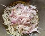 A picture of step 3 of Mutton Yakhni Pulao.