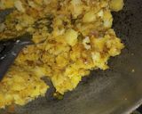 A picture of step 4 of Fish pattern samosa.