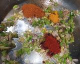 A picture of step 4 of Buttery bhaji bun.