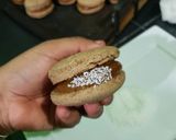 Foto del paso 4 de la receta: Alfajorcitos de maicena de chocolate