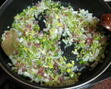 Foto del paso 2 de la receta: Guiso de garbanzos con langostinos