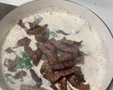 A picture of step 3 of Creamy paprika steak & noodles.