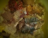 A picture of step 1 of Tuna yam balls.