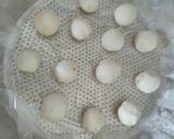 Foto langkah ke 5 dari resep Kue mochi imut isi kacang.
