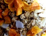 A picture of step 1 of My Granola with Dried papaya and coconut. 🤗.