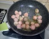 Foto langkah ke 3 dari resep Semur bola daging kentang #PR_AnekaSemur.