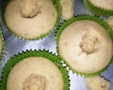 A picture of step 4 of Ganache Centered Cupcakes🧁🍫.