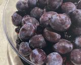 A picture of step 1 of #ChooseToCook Damson and blackberry cheese.