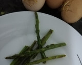 Foto del paso 3 de la receta: MaZ de espárragos (tortilla de espárragos al microondas)