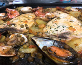 Foto del paso 3 de la receta: Pez espada con marisco al horno