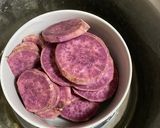 Foto langkah ke 1 dari resep Purple Potato Spiral Mooncakes (Thousand Layers).