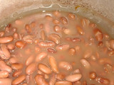 Cazuela de frijoles con garra