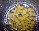 A picture of step 6 of Potato soup with orange zest rice.