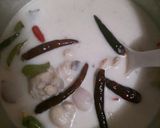 รูปขั้นตอนการทำที่ 2 ของ ต้มข่าไก่