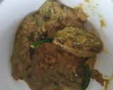 A picture of step 3 of Parwal dahi posto.