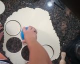 Foto del paso 4 de la receta: Tapas de empanadas sin tacc