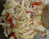 Foto langkah ke 1 dari resep Capcay ayam udang simpel.