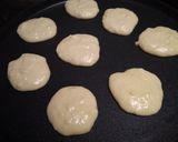 Foto langkah ke 4 dari resep Fluffy mini buttermilk pancakes with watermelon.