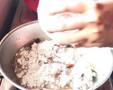 A picture of step 3 of Ragi upma.