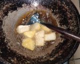 Foto langkah ke 2 dari resep Sup Ayam Tahu Bumbu Kuning.