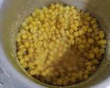 રગડા પૂરી (Ragda Poori Recipe In Gujarati) રેસીપી સ્ટેપ2ફોટો