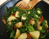A picture of step 2 of Kale, New Potato & Chorizo Salad.