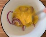 Thai crispy omelette (Khai Jeaw) recipe step 2 photo