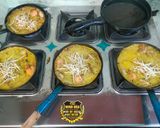 A picture of step 6 of Central Vietnamese Bánh Xèo (Savory Crispy Pancakes).