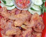 Foto langkah ke 5 dari resep Ayam goreng balut telur.