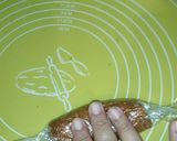 A picture of step 4 of Peperoni(hotdog).