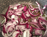Foto del paso 1 de la receta: Bifes a la criolla